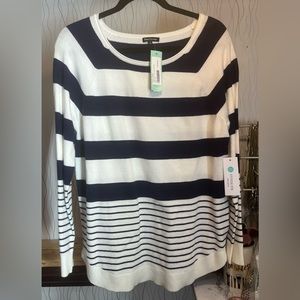 Valencia curved hem sweater, XL